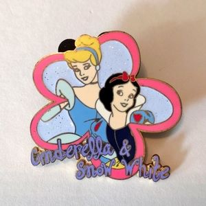 Disney Cinderella and Snow White lapel pin brooch.